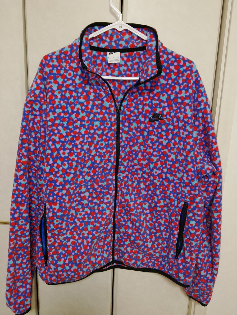 Nike Women’s Red & Blue Dotted Full-Zip Bomber Jacket